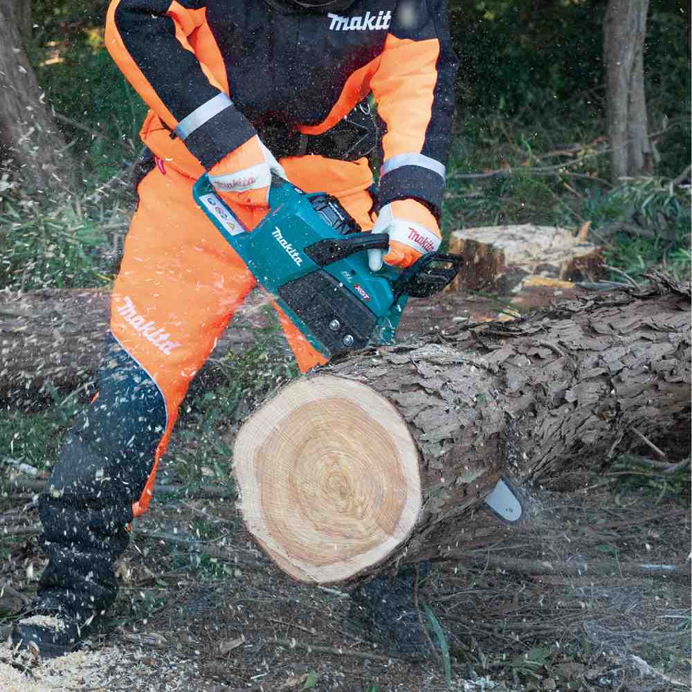 Makita UC026GZ 40V Max 400mm (16") Cordless Brushless Chainsaw (Skin Only)